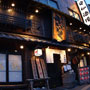 刺身、串焼き、日本酒の３本柱で集客。東京ローカル立地で地域ニーズを獲得